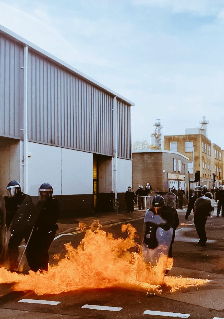 Cole_Jim_1's tweet image. Yesterday, I had a great day at our Public Order Training Centre with officers from our Territorial Support Group completing Advanced Public Order Training. 

I had teams from South East #U42, South West, #U52, North East, #U32, North West, #U22 along with @BTPOSU . Challenging