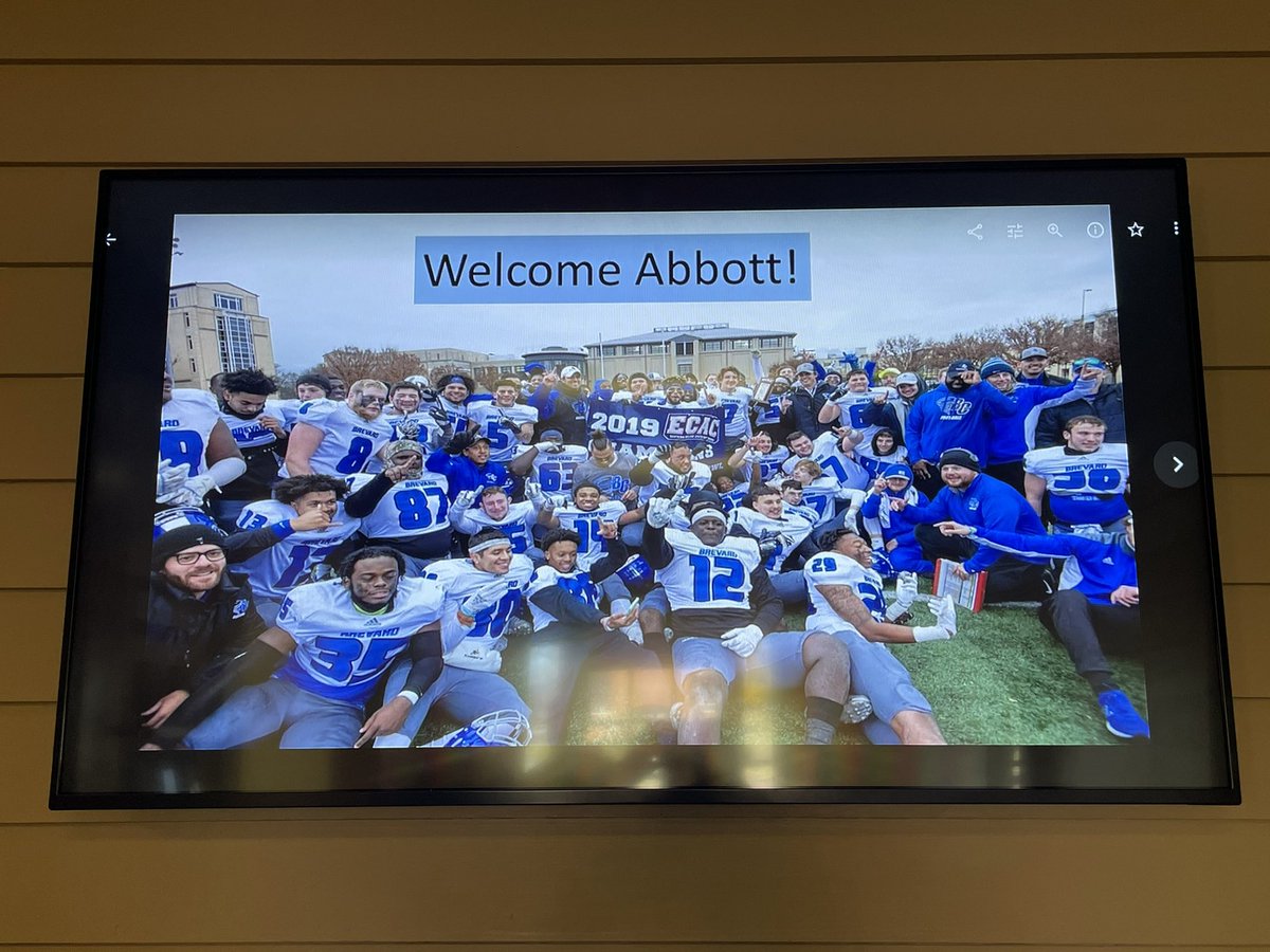 AbbottReed08's tweet photo. I’ve had a lot opportunities while searching for a home after graduation. I am proud to announce that I found my home at @BrevardCollege! Thank you @CoachKhayat and @JoshRomero52 for the opportunity to become a Tornado! Can’t wait! @JaxCoRecruitsFB @NEGARecruits @CSAPrepStar https://t.co/GbLAaT2FNN