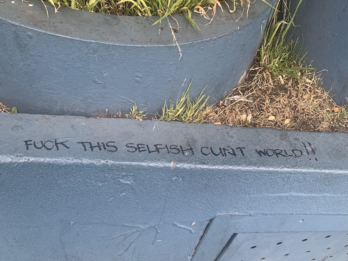 graffiterati's tweet image. #fuckthis #selfishworld #selfish #world #planet #earth #graffiti #slogangraffiti #richmond @graffiterati @sevenbreaths