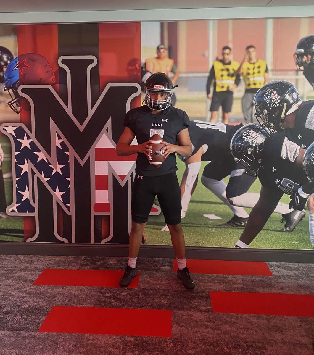 AdrickDeLeon's tweet photo. Blessed to be offered to play for @CoachMitch55 thank you for a great visit. https://t.co/WRnKVod372