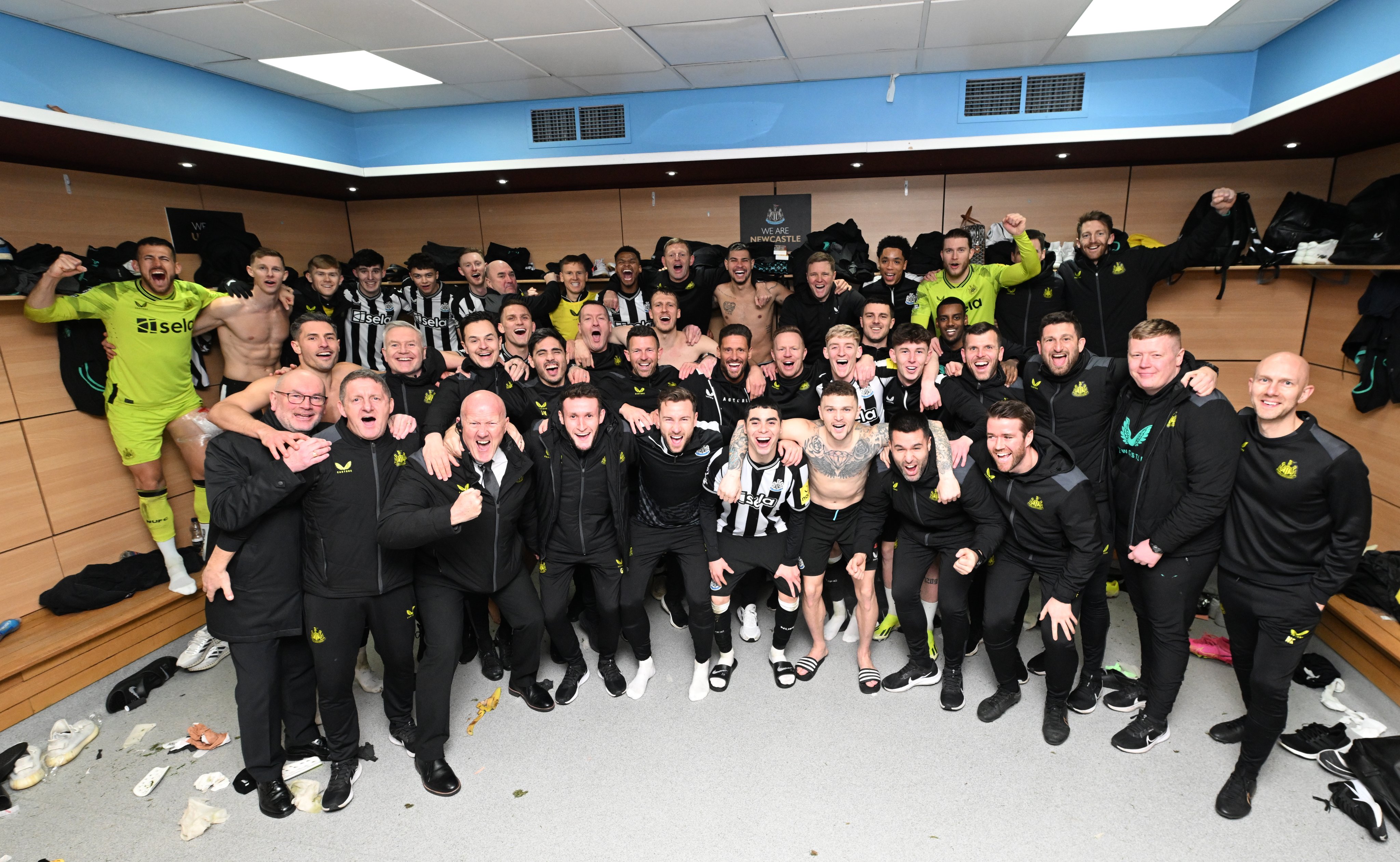 Team photo after win over Aston Villa