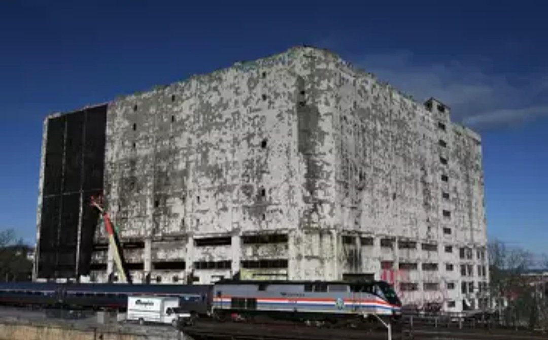 I am glad to see that this long-standing Capital Region eye-sore will be addressed.

Hopefully, in time a well-thought-out plan to revitalize the property will take place, and we can all take pride in the results.

timesunion.com/news/article/r…