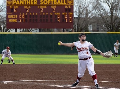 saccityexpress's tweet photo. Photo of the day: City College Panthers softball team starts the season with a doubleheader against Siskiyous and Sequoias, going 1-1 through both games 🥎

📸 Manuel Figueroa

Check it out here: https://t.co/S0o6lavECY

#citycollegepanthers #January2024 #sports #photography https://t.co/mzjMBEVNUa