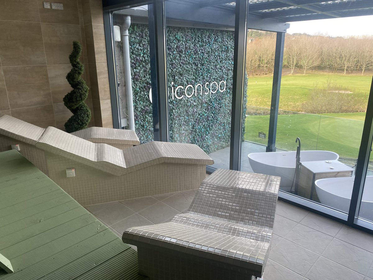 jackiemcguin's tweet photo. Another sunny ๐ day 30/1856 of #100daysofwalking #1900daysofwalking Fantastic afternoon in @CastleDargan #IconSpa big ๐ from me! https://t.co/gCZX0yQ7F3