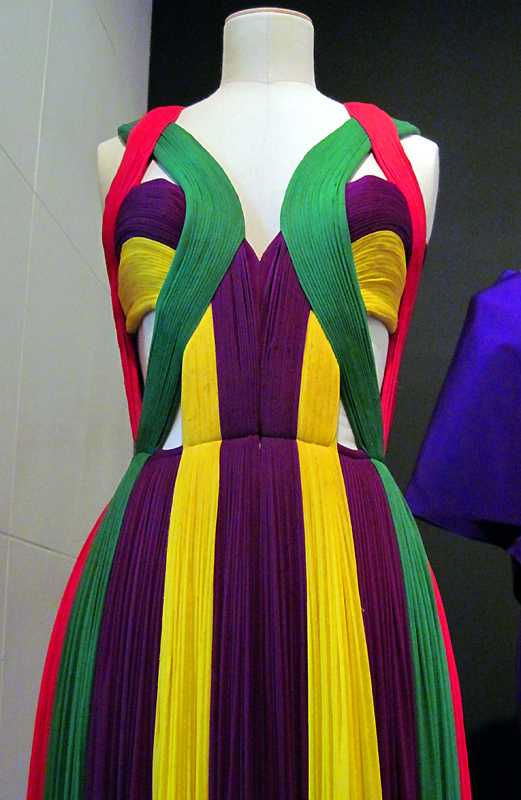 WomensArtForAll's tweet photo. I am currently studying Madame Grès and her 1940-70 design house. Her work is lovely and draped. Other pieces are not worked so intensely, but these are the ones that I most enjoyed. https://t.co/Kd4P9MIbuW
