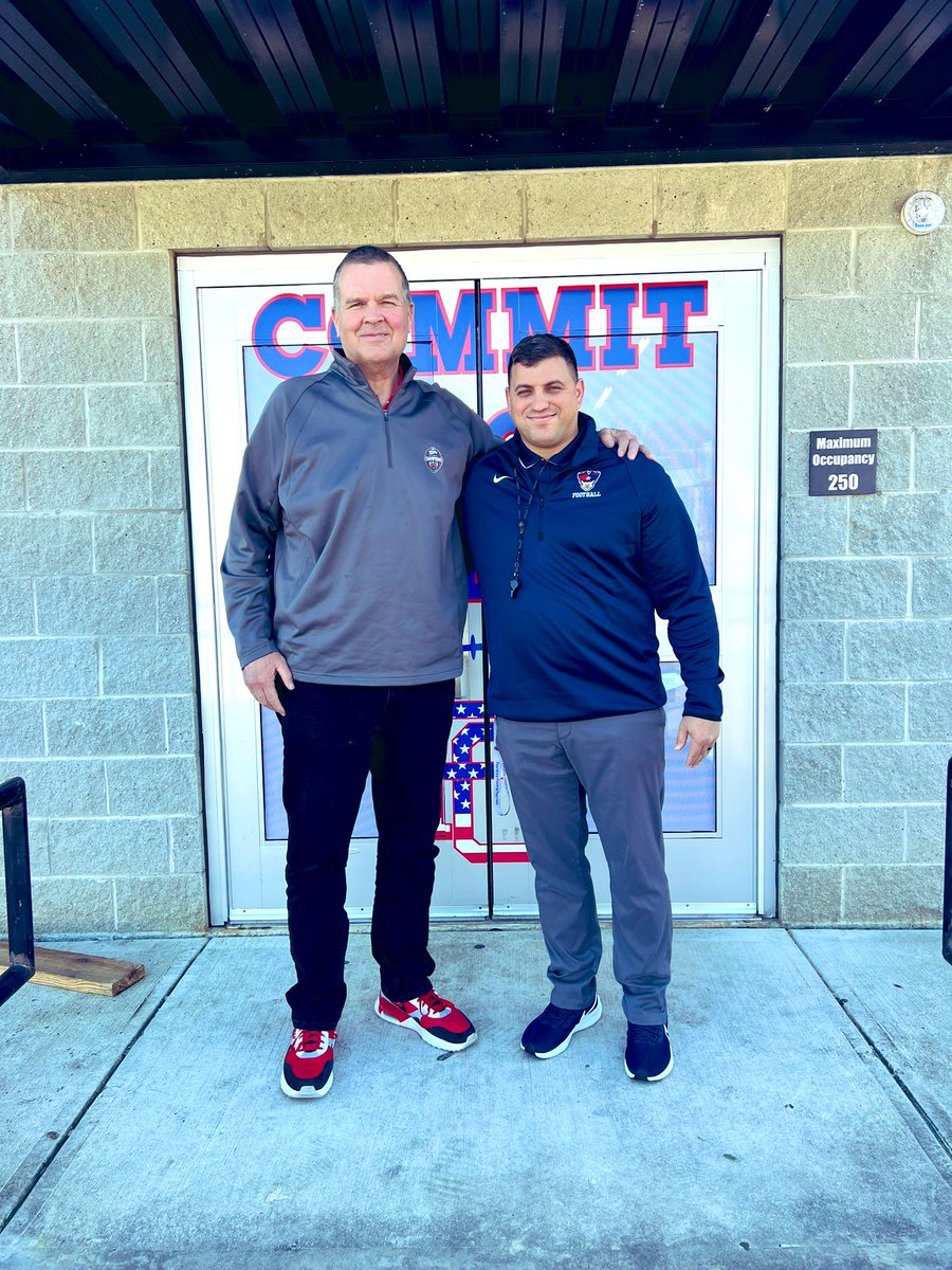 Good to see <a href="/SSearels/">Stacy Searels</a> <a href="/GeorgiaFootball/">Georgia Football</a> today <a href="/PCHS_PatsFB/">Paulding County Football</a>! <a href="/KirbySmartUGA/">Coach Kirby Smart</a> is pounding the pavement to lock down the in-state talent. Love to see it!  #GoDawgs🔴➕#GoPats🇺🇸 
#TheFlagship⚓️ <a href="/PCHS_Pats/">Paulding County High School</a>