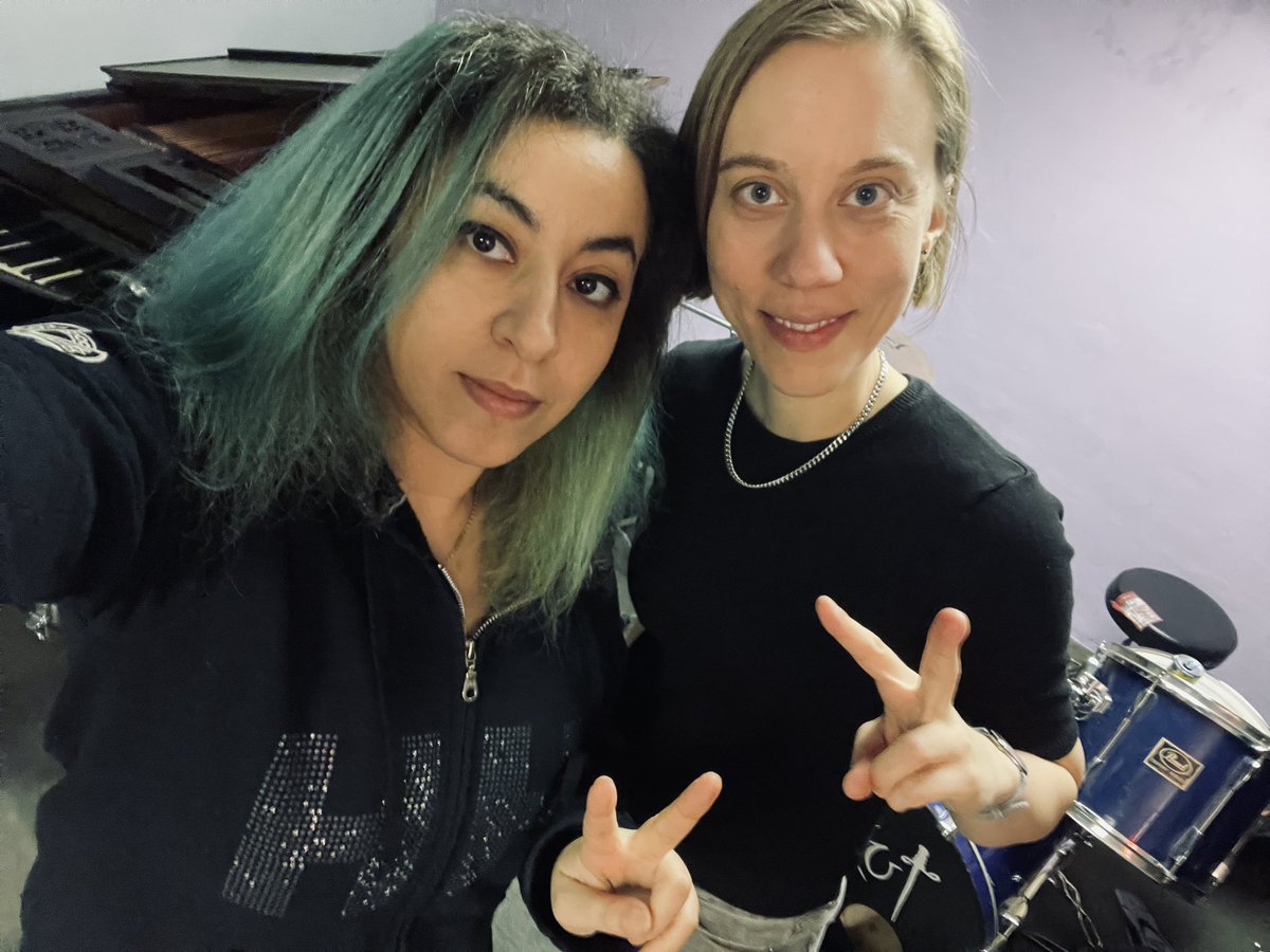 thekutofficial's tweet photo. Imminent 💙💚 🔥🔥🔥 31st Jan, LONDON at The Engine Rooms, with our good friends @room11music plus @emmaandthefragments @oliviayells plus birthday drinks 🍹 🎶 🎊 Get involved &amp; support grassroots music venues at IVW events across the UK. Tix at @skiddle

@EngineRoomsE3 @IVW_UK https://t.co/wKQqCWPLlJ