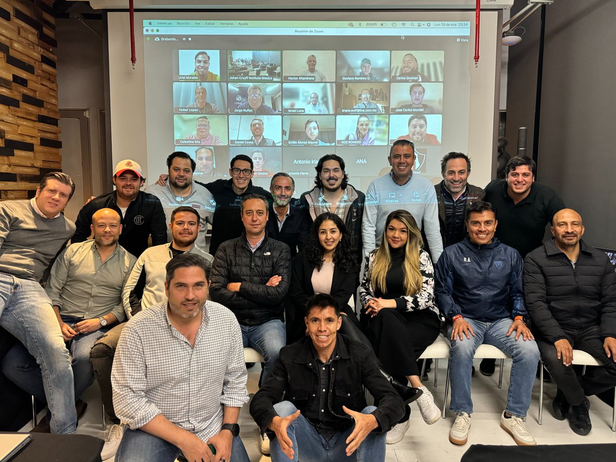 ¡Finaliza el año académico 2023-24 en #México!

Ayer, los y las estudiantes de nuestro Máster Internacional en Negocios y Administración del Fútbol (MINAF) #México asistieron a la última sesión del curso, con el módulo 'Business Intelligence'.

¡Nos vemos en la Graduación!