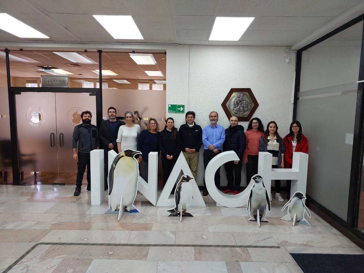 inach_gob's tweet photo. 🇦🇶 Ayer recibimos a la directora del programa turco y vicepresidenta del SCAR, Dra. Burcu Ozsoy, junto con el embajador H.E. Süleyman Ömür Budak y el subdirector del @Tubitak, Özgün Oktar. Esta visita fortalece la colaboración internacional entre 🇨🇱 🇹🇷 @Minrel_Chile @SCAR_Tweets https://t.co/1f3zWjOUit