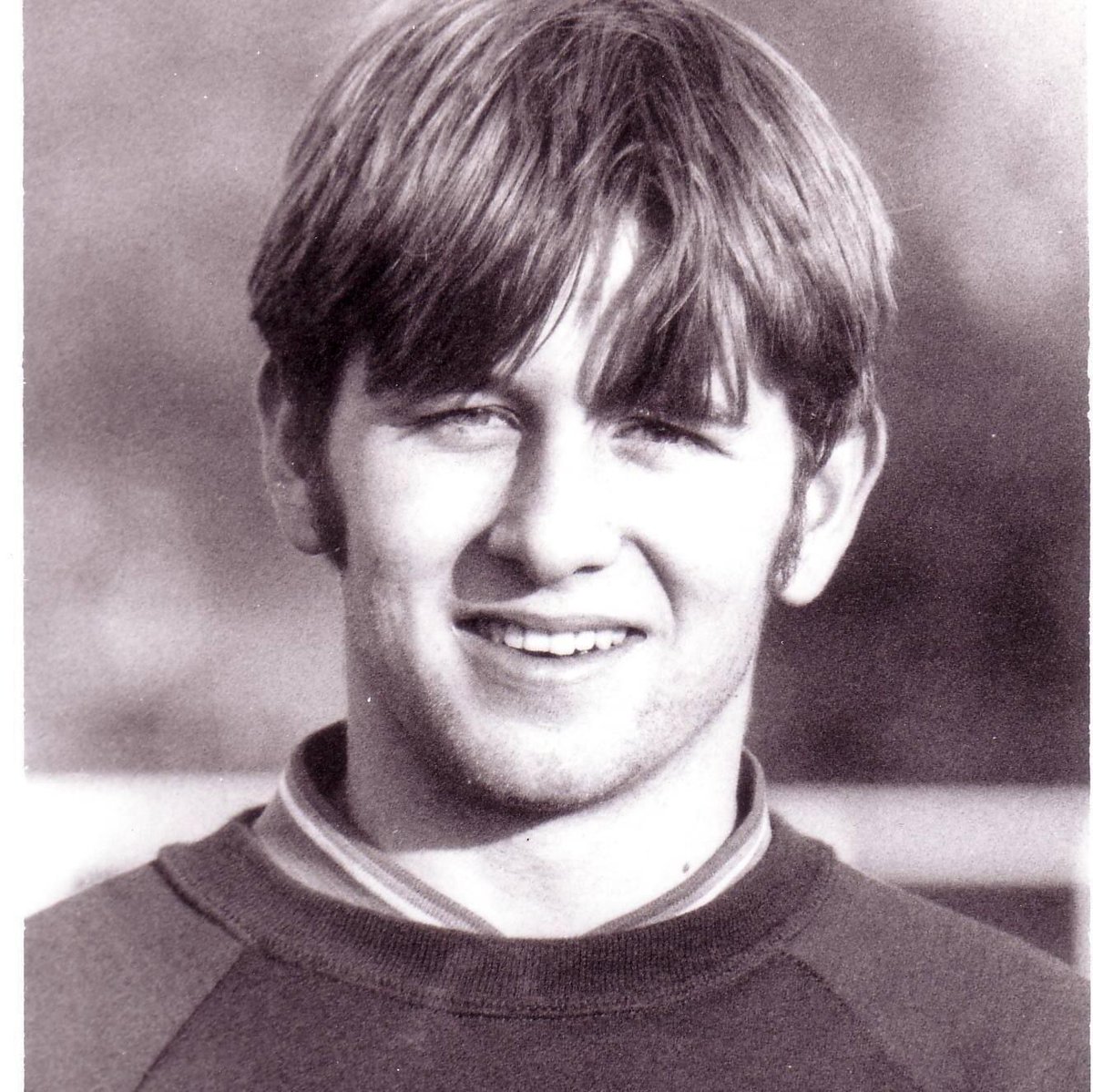 PickThatOut1's tweet photo. This week we are recording with former @ardleyunitedfc @Abutdfc, Carterton Town and Saxon Warriors Hero @ThomasJamrs Tom Smith. Get your stories, questions &amp; stitch ups in sharpish. https://t.co/lvJnN2PPyG