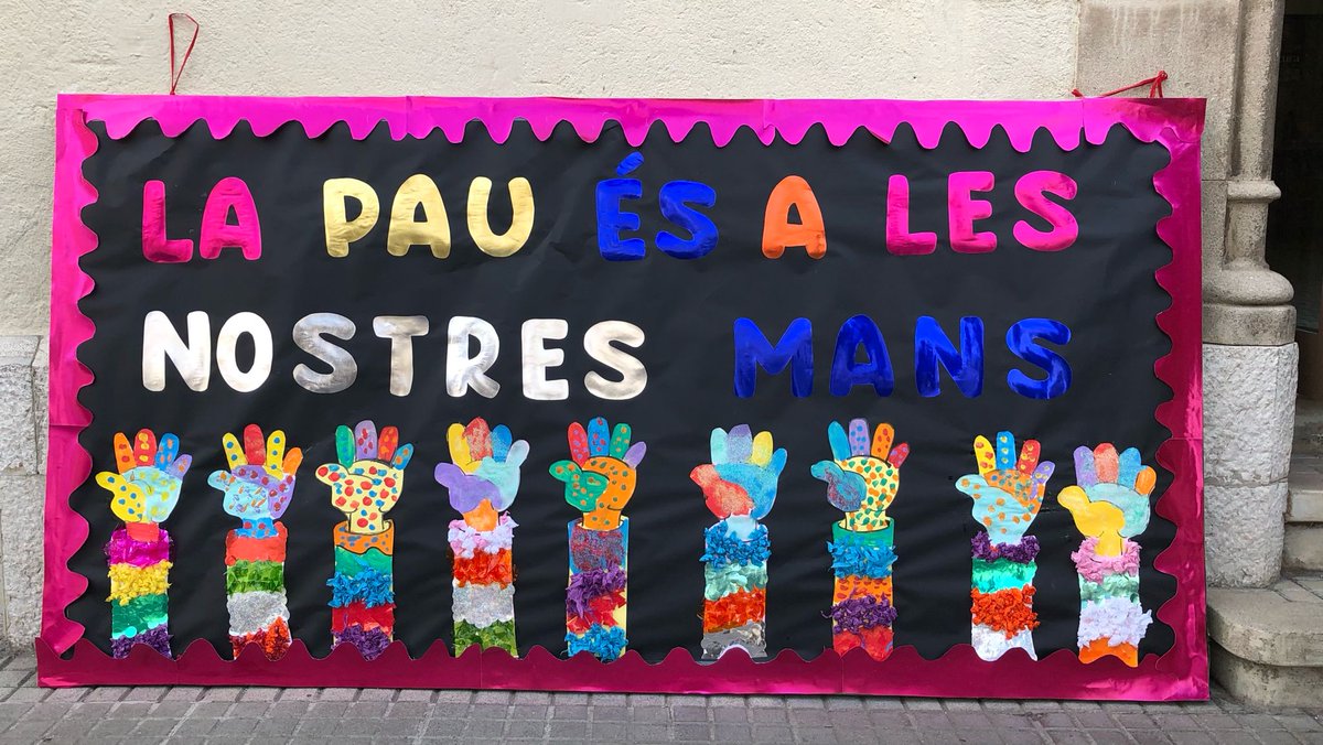 carmelitestgn's tweet photo. #ADMTWC #PASTC hem gaudit de la jornada i de la companyia de totes les escoles participants. Visca el DENIP, visca la PAU! #depetitsagransCarmelites #somifemescola https://t.co/yV0RcYHE4A