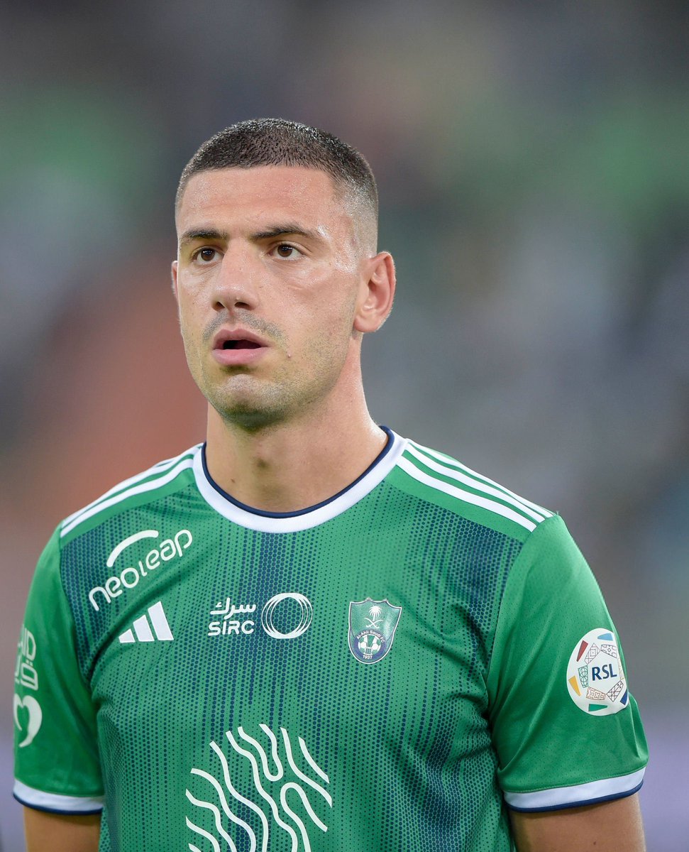 saudifootnews's tweet photo. 🚨 𝗠𝗲𝗿𝗶𝘁𝗵 𝗗𝗲𝗺𝗶𝗿𝗮𝗹 won’t leave 𝗔𝗹-𝗔𝗵𝗹𝗶 in the final days of the January transfer window.🇸🇦❌
He was never close to leaving as 𝗦𝗮𝘂𝗱𝗶 𝗣𝗿𝗼 𝗟𝗲𝗮𝗴𝘂𝗲 bosses have no plans to lose their stars.
#News #TransfertTalk #FootballTransfert #SaudiArabia #SaudiProLeague #SPL...