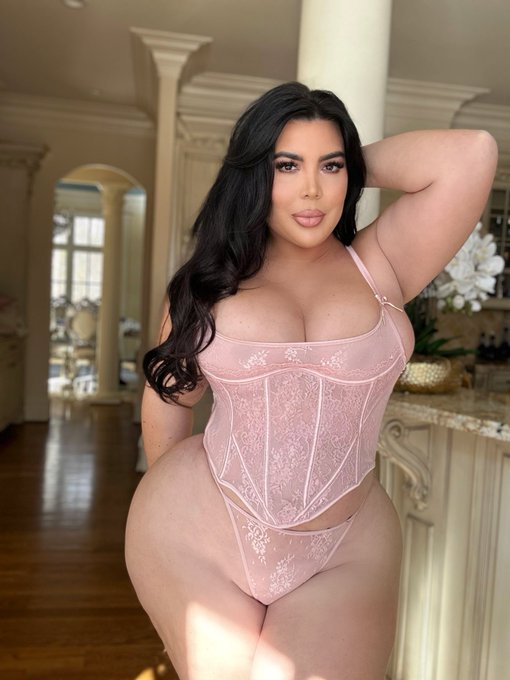 💕💕💕 https://t.co/aHHwyr2Ioq