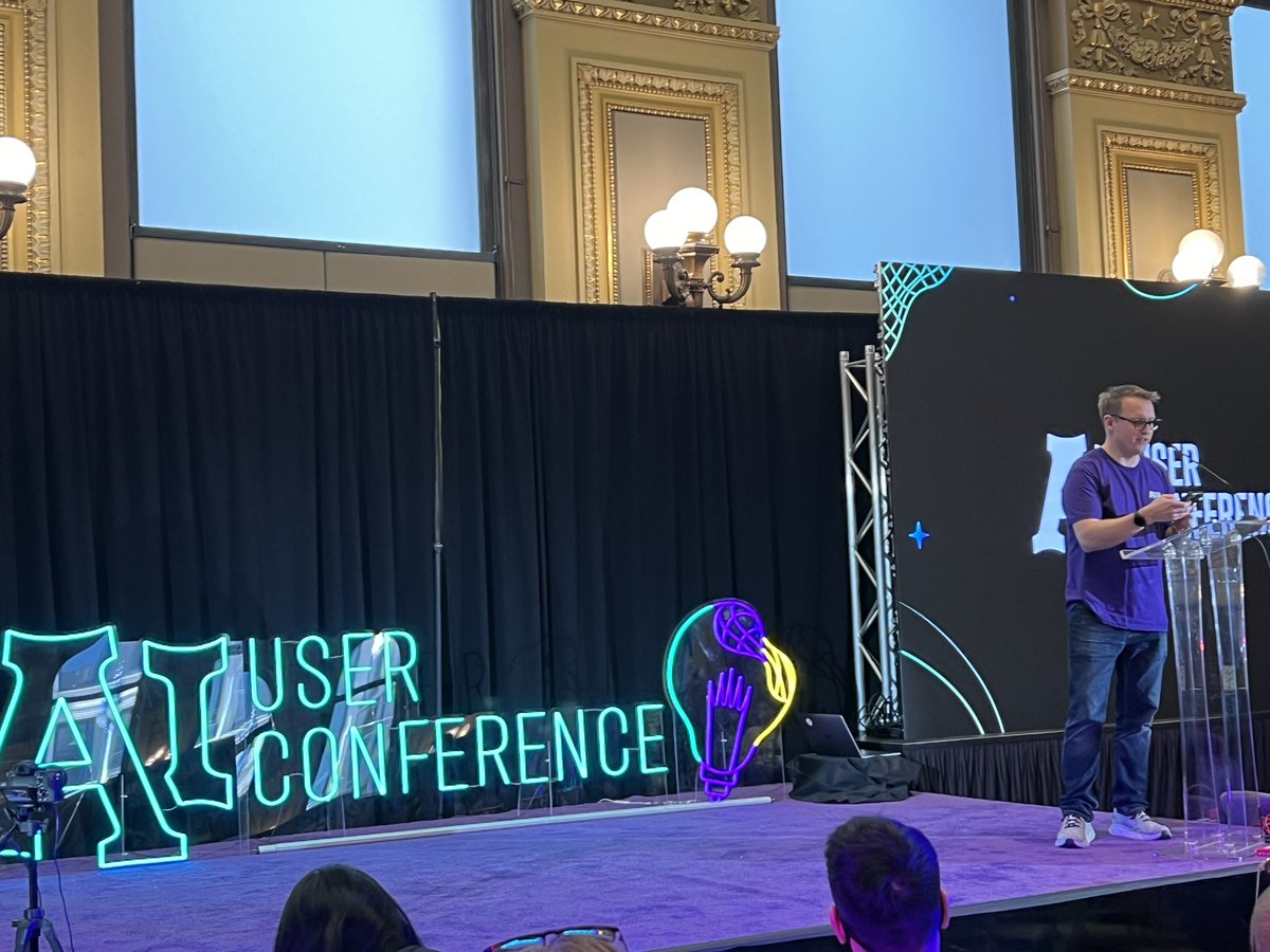 JonathonWall's tweet photo. Day 2 of the #SFAIUserConference!  @aiusergroup https://t.co/oHmJWBFqQj
