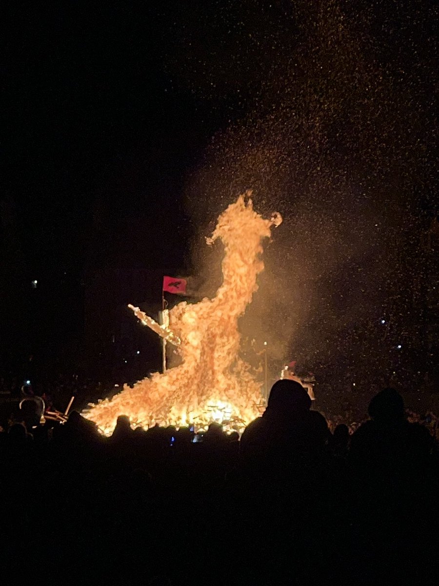 The sparks were flying tonight! #uphellyaa