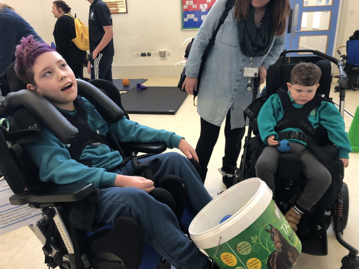 SalisburySgo's tweet image. Thank you to the @wyvernstedmunds Young Ambassadors who went to Exeter House to work with their pupils on their gross motor skills as part of the MATP with @RachelBownTri. We look forward to going back to celebrate their progress in July