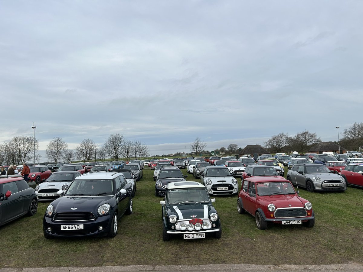 GrandPrixCooper's tweet photo. If you go to a car show and no-one takes a picture of your car, did you really go? https://t.co/oE9SRPr9iJ