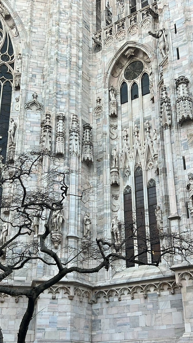 33Taghreed's tweet photo. #Milan https://t.co/g0xD78LvKC