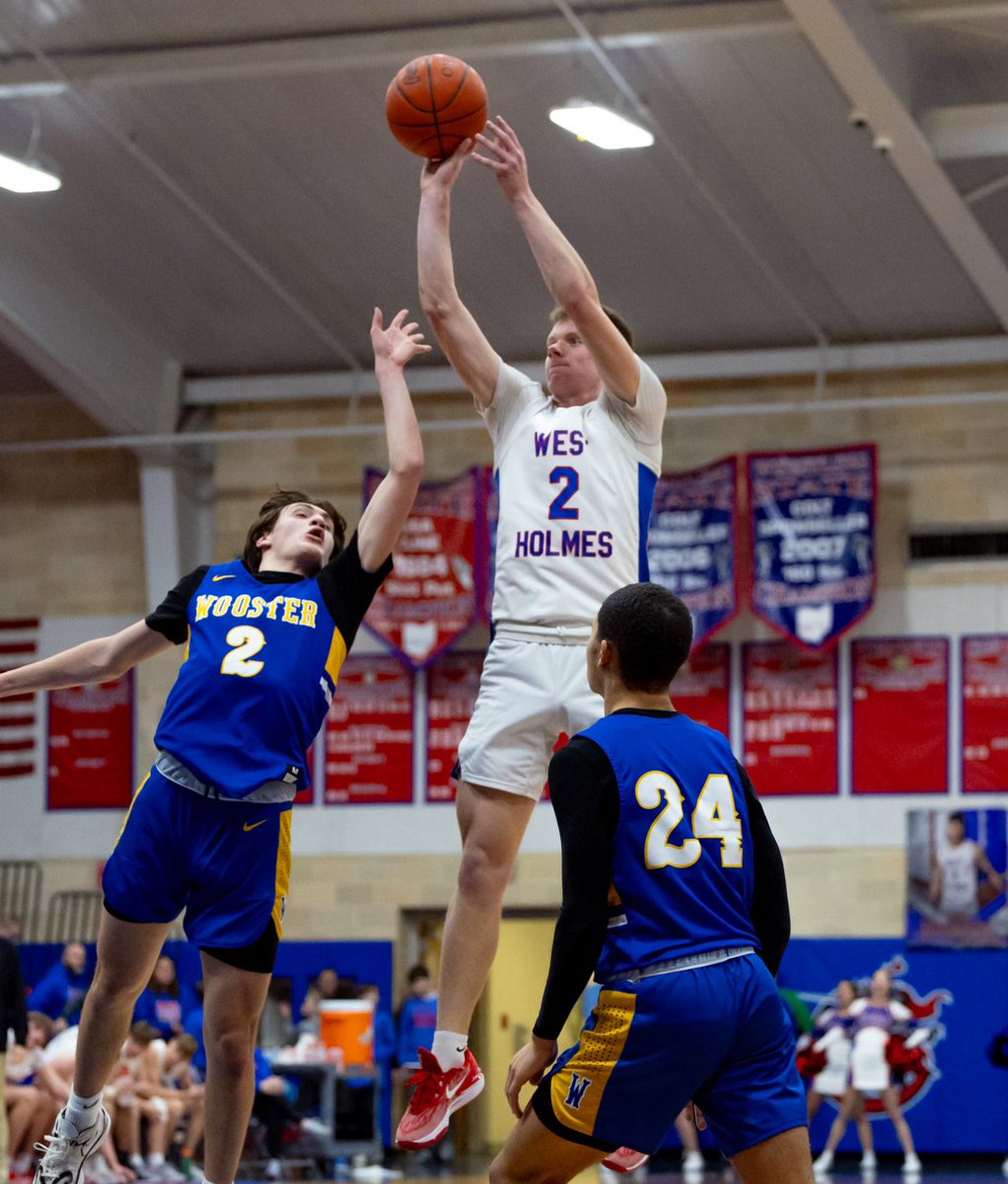 It’s almost that time. Boys travel to Tuslaw tonight. JV at 5:30 with varsity around 7:00. #GoKnights