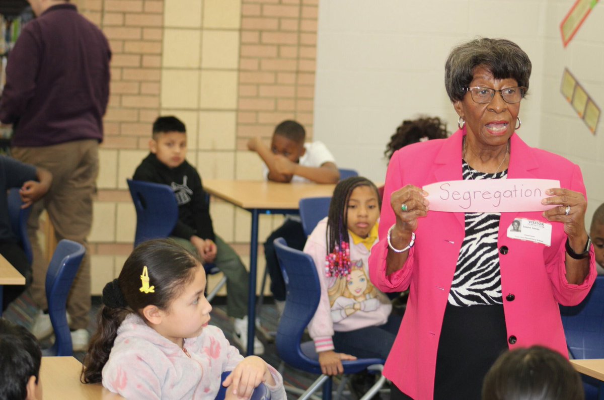 Educator817's tweet photo. Thank you Ms. JoAnn Jones for speaking to our @TomJoyElem 2nd grade scholars about your experiences in the Nashville Civil Rights movement and how you responded to injustices connecting our @WitWisdomELA module 3.
#TomJoyTigers🐯 #PBLExpert @MNPS_Magnet @Dr_WJP @J_Uppinghouse https://t.co/lqn8CZAPvU