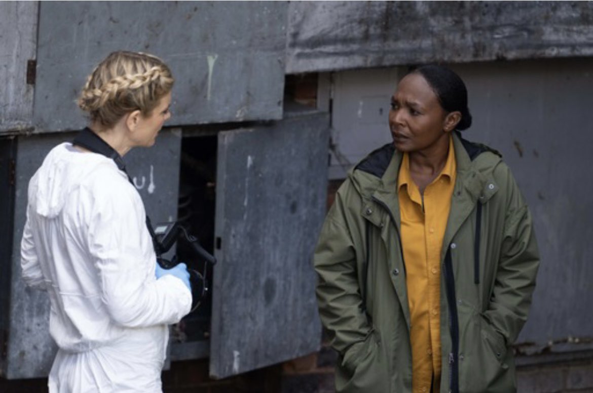 So great to have @_NadineMarshall back with us for this week’s #SilentWitness as well as another great guest cast who joined us for these episodes. And thank you #HeatherManson for some very meticulous plaiting of Nikki’s hair! Tonight’s episode is starting now @BBCOne