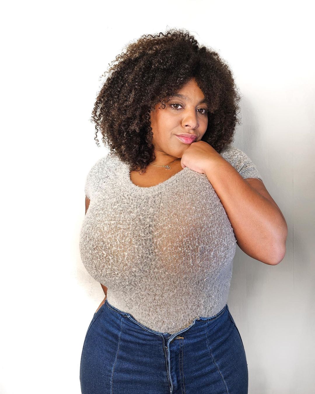 Daily Life در X: «Nyla Green New Pic 📷 January is so Boring 😭  t.coCG9F8Dd4eH»  X