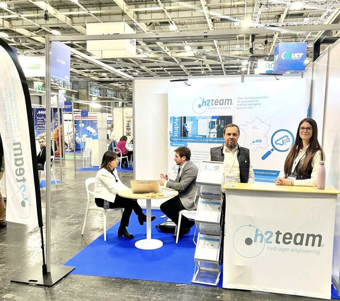 H2TEAM__'s tweet photo. Séquence d’ouverture @Hyvolution 
Notre équipe est heureuse de vous accueillir sur le stand #4B34 à Paris Porte de Versailles du 30 janvier au 1er février 2024 ! https://t.co/AAVwz1nxOa