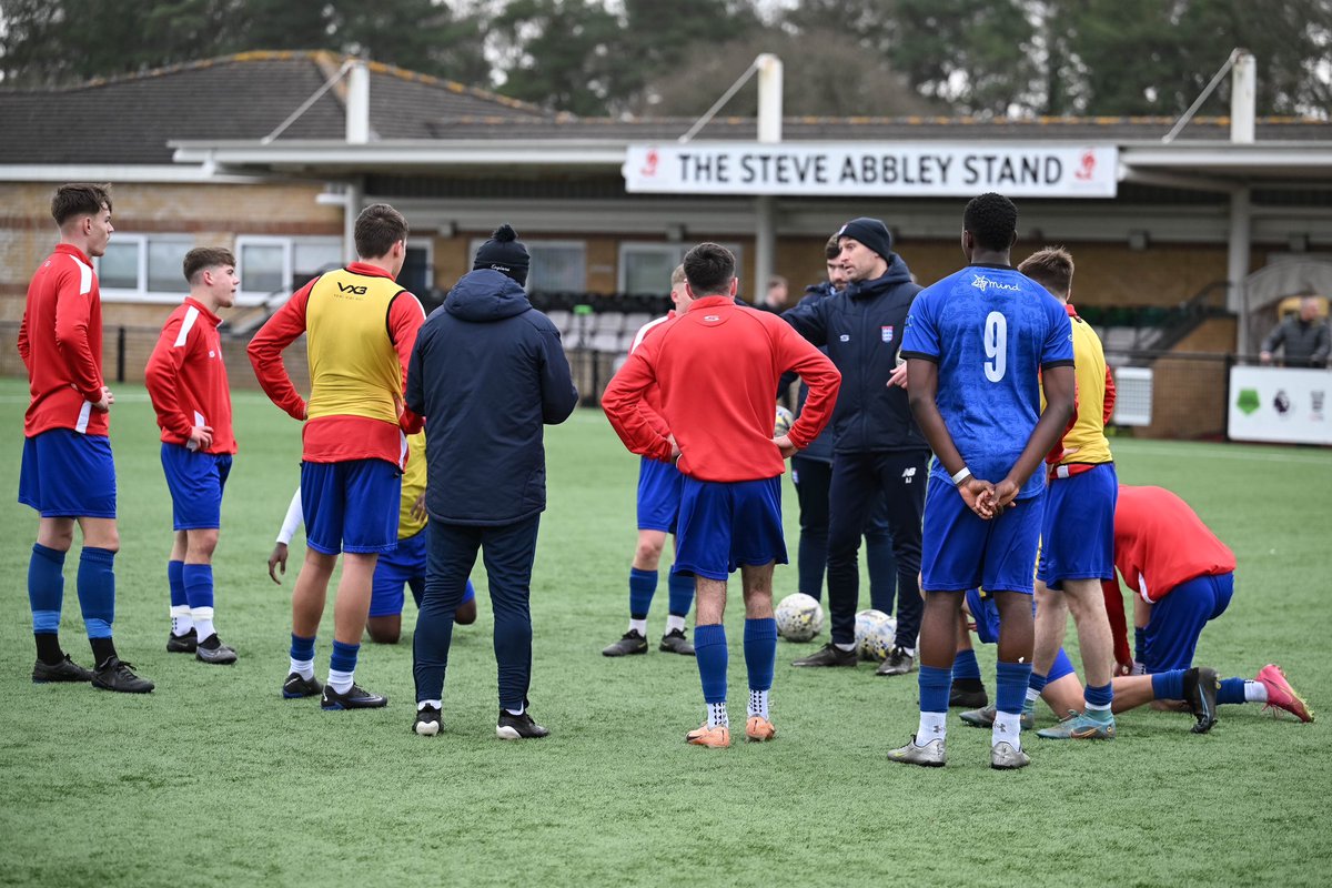 Andy Jones tweet media