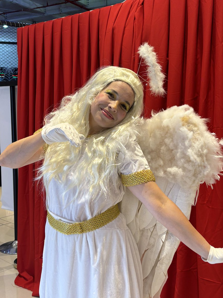 APromotores's tweet photo. Desafío cupido en @nuevocentrouy . #artistas #eventos #animacion #Verano2024 https://t.co/RFG2uqS0VC