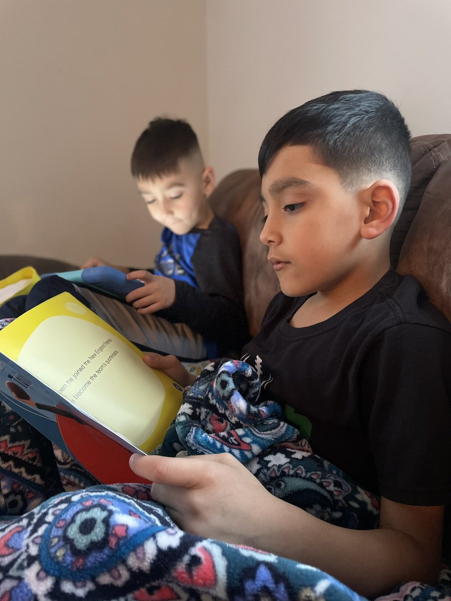 MommaRagooBoys tweet media