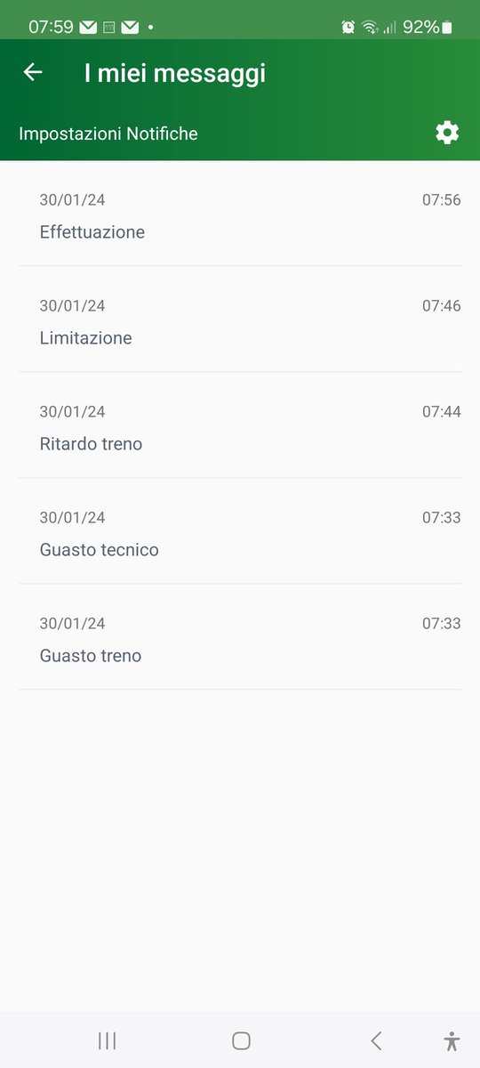 witzie1970's tweet photo. Every single day #trenord #dilettanti #pendolari #Lombardia #maqualelocomotiva #eancheoggiarrivoinorariodomani https://t.co/tcjdKf4NGT