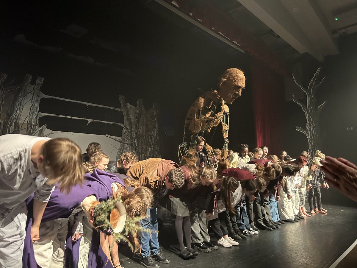 A brilliant and incredibly moving production of A Monster Calls on its first night with stunning performances and music produced by students; a visual feast too. Bravo all involved! The cave you fear to enter holds the treasure you seek 💥⁦<a href="/kingschester/">The King's School</a>⁩ ⁦<a href="/KSCDrama/">KSC Drama</a>⁩