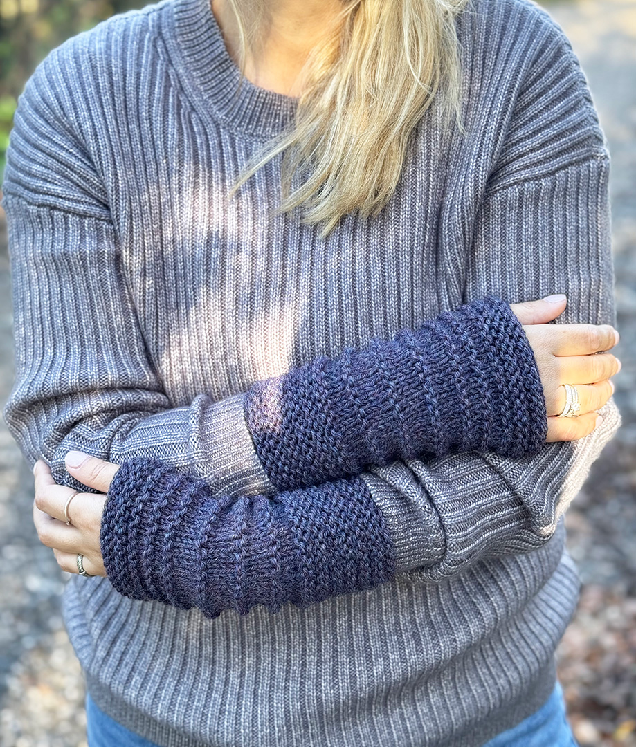 handylittleme's tweet photo. π§Άπ§ΆHow To Knit Easy Arm Warmers
If you are a beginner knitter looking for a really easy project, why not learn how to knit easy arm warmers?
Check out the free downloadable knitting pattern hereβ¬β¬
https://t.co/3v53E2yvO1
#knittingpattern #freepattern #knit #easyknit https://t.co/7gKhIlFoEU
