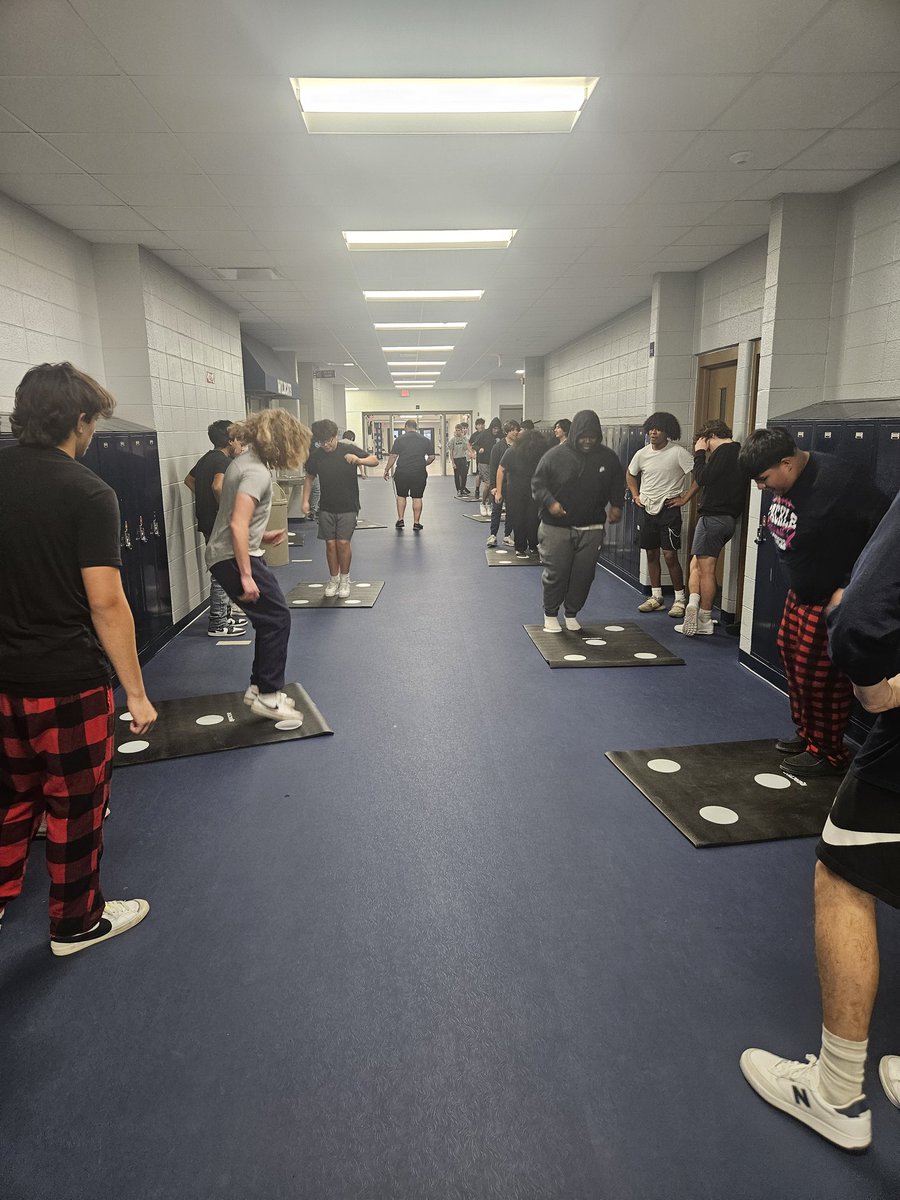 WestChicagoFB's tweet photo. Off-season in full swing!

#BeTough
#BePhysical https://t.co/qh2Hd8E4Hc
