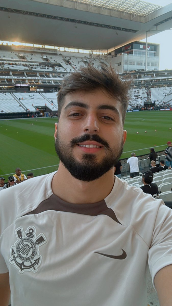 loucosdobandoo's tweet photo. SIMMMM, EU COMPREI A NOVA CAMISA DE TREINO DO CORINTHIANS 

ADM TA PRONTO PRO MAJESTOSO!!! https://t.co/NO1mmfZ1n5