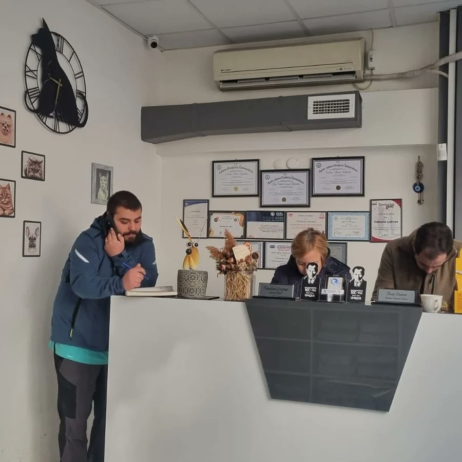 konak_ve's tweet photo. ‼️VETERİNER KLİNİĞİ DENETİMLERİ‼️
📌Veteriner Hekimlerimiz tarafından İlçemiz sınırlarındaki Veteriner Kliniklerine denetimlerimiz devam etmektedir. 
#TürkiyeYüzyılı
#TarımınYüzyılı
@ibrahimyumakli
@MstafaSahin44 
@izmirtarim 
@TCTarim 
@ozgur_tagizade https://t.co/zt9l56ImMq