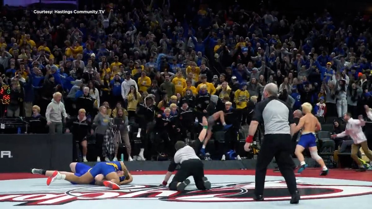 KSTPSports's tweet photo. Last year @hastingswrestle miraculously won a state team title. 

Their first since 1996.

The Raiders are anchored by brothers Blake and Trey Beissel.  

Tonight at 6:50, @A_TwiceKSTP details the unique connection the Beissels have to the program and their dominance this season. https://t.co/h8UQ0vGuwi