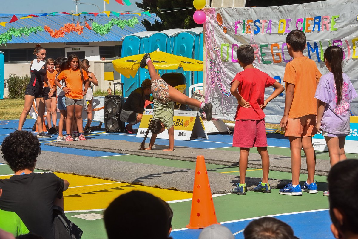 DeportesBA's tweet image. Fiesta de cierre en el poli #Dorrego #ColoniasBA