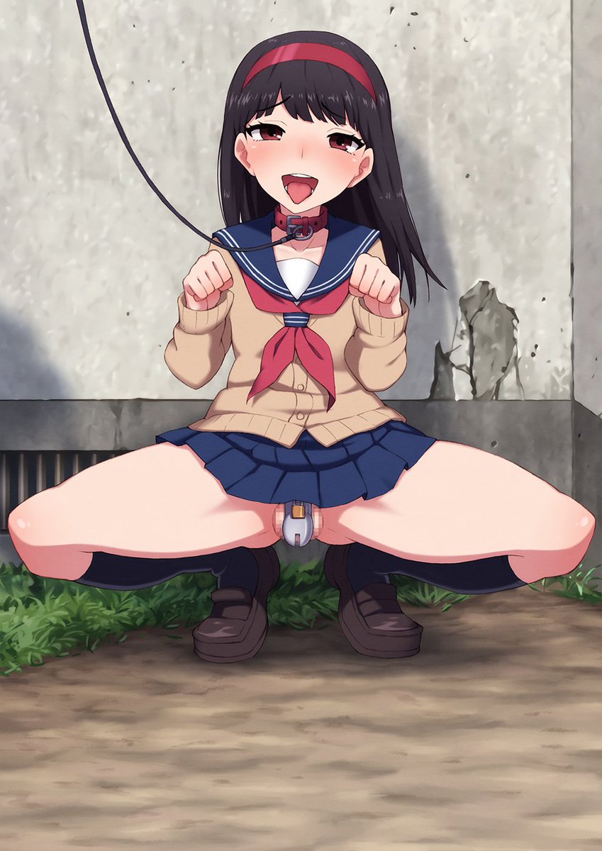 rosadelpine2001's tweet photo. My cute leashed faildomme locked away like she begged to be https://t.co/D75wS4P8sd