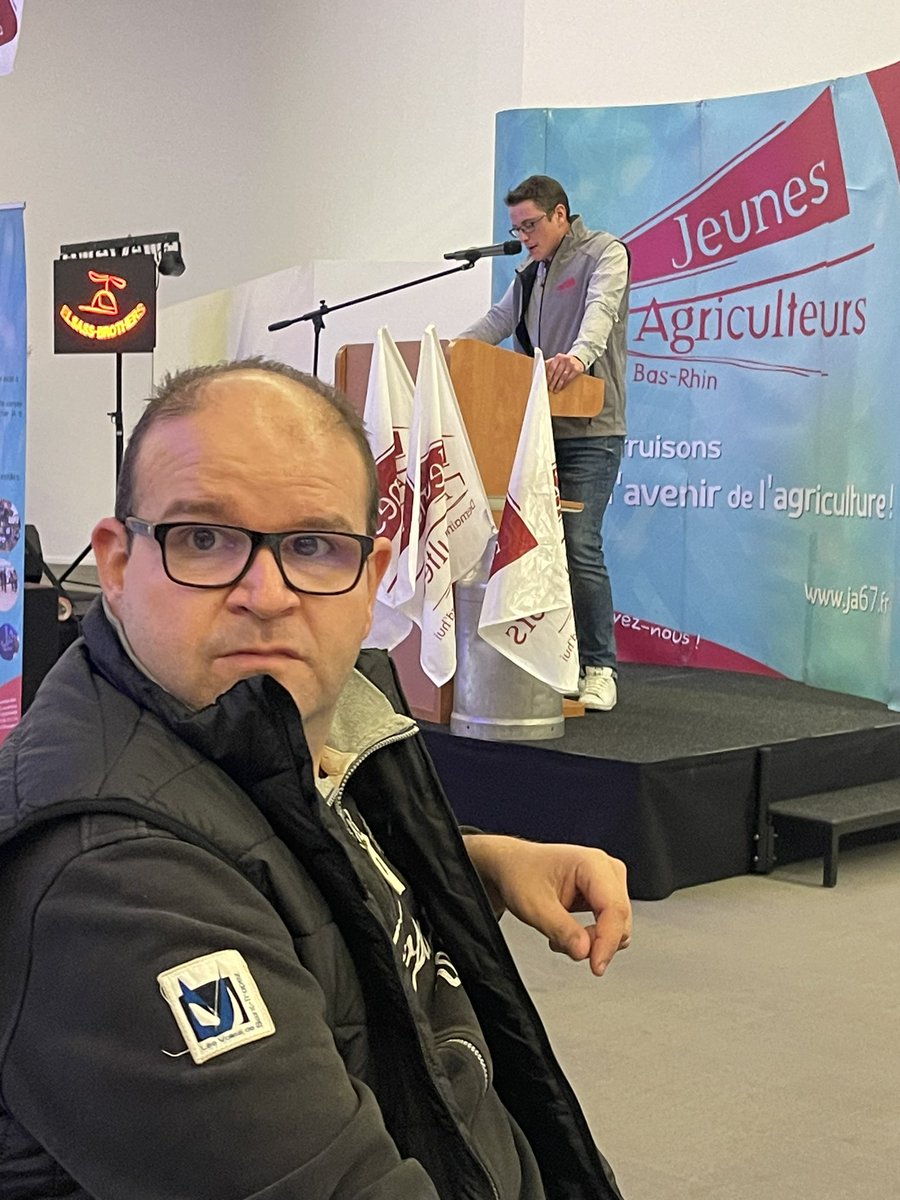 Pendant cette période de revendications pour assurer l avenir de l agriculture @JeunesAgri n oubli pas de préparer le renouveau des générations. Échanges pour que des jeunes s engagent lors des élections chambres. Merci pour l invitation et soutien aux manifestants 67