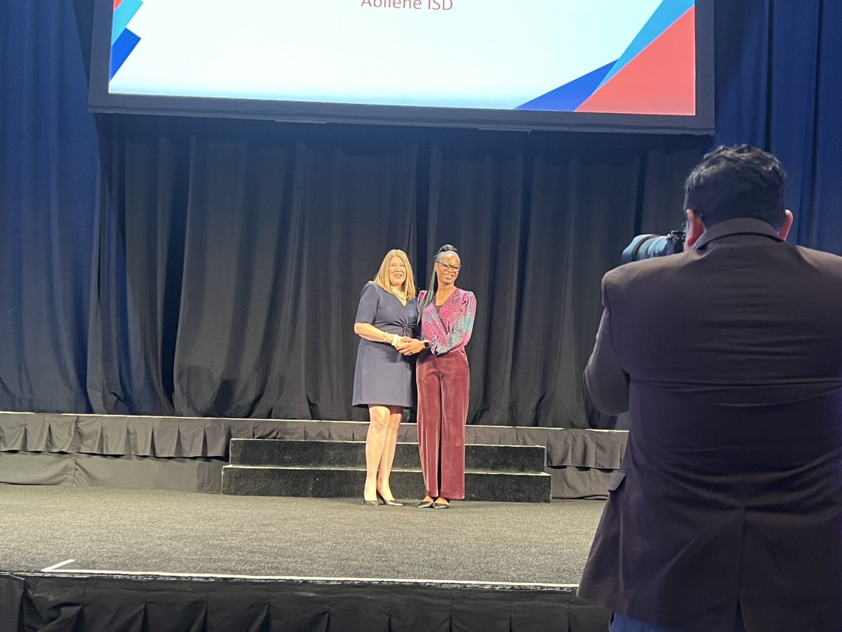 We are proud to have the 2024 Texas Teacher of the Year <a href="/taniecetsmith24/">Taniece Thompson-Smith</a>  <a href="/abileneisd/">Abilene ISD</a> here with us at the #TASA2024 Midwinter Conference! #txed #InspiringLeaders #RemarkableLeadership #txtoy