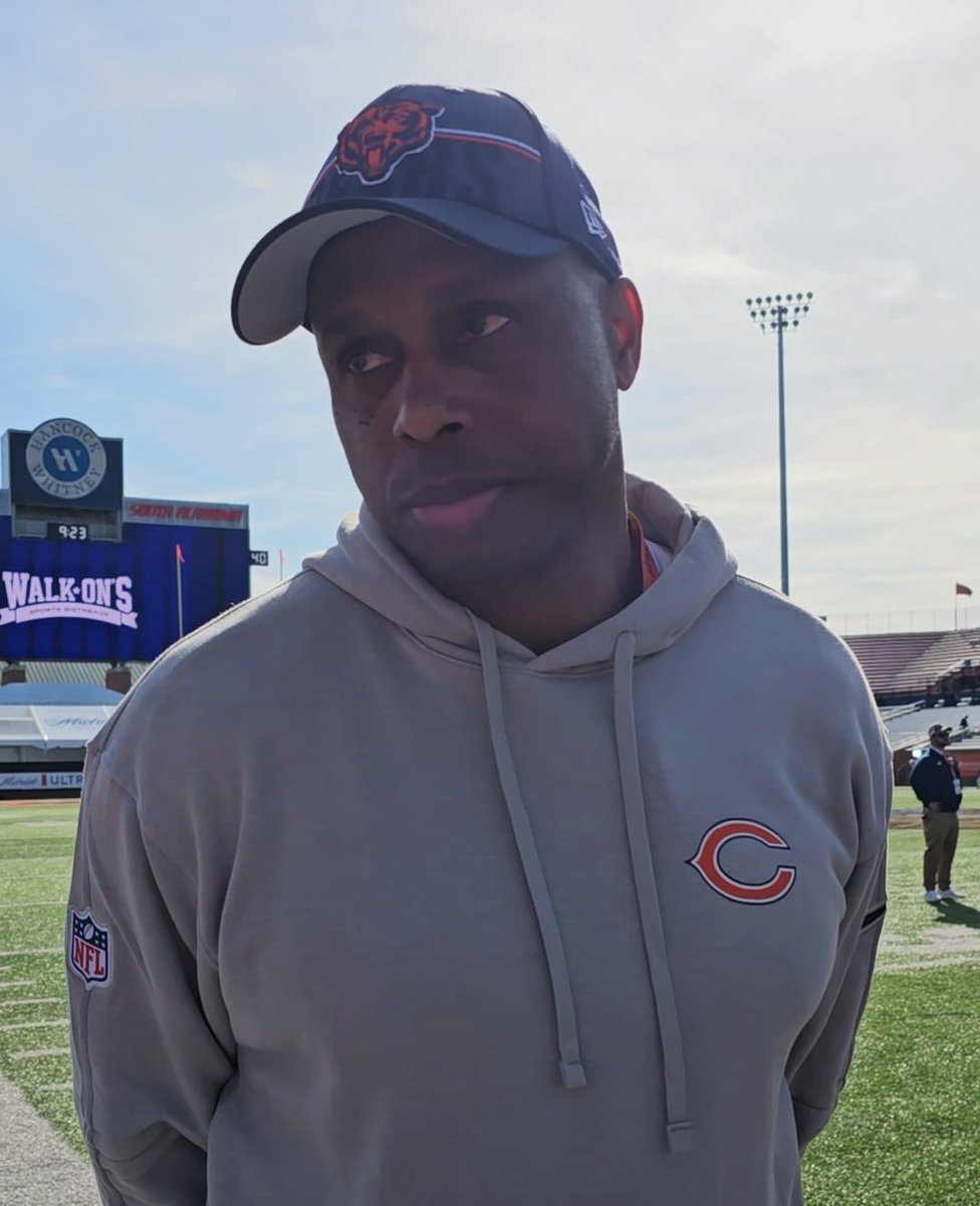 #Bears QBs coach Kerry Joseph was asked what are some of the critical factors he looks for that predict success at the quarterback position.

Here is what he said.

“Arm talent, accuracy, you know. Delivery quickness, physicality, toughness, swagger. You got to have a little swag