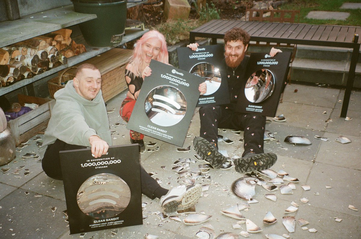 We just got our twitter account back from the hackers!!!! And we are celebrating the receipt of our FOURTH billion plaque from @Spotify . A smashing day all round , shout out all the listeners