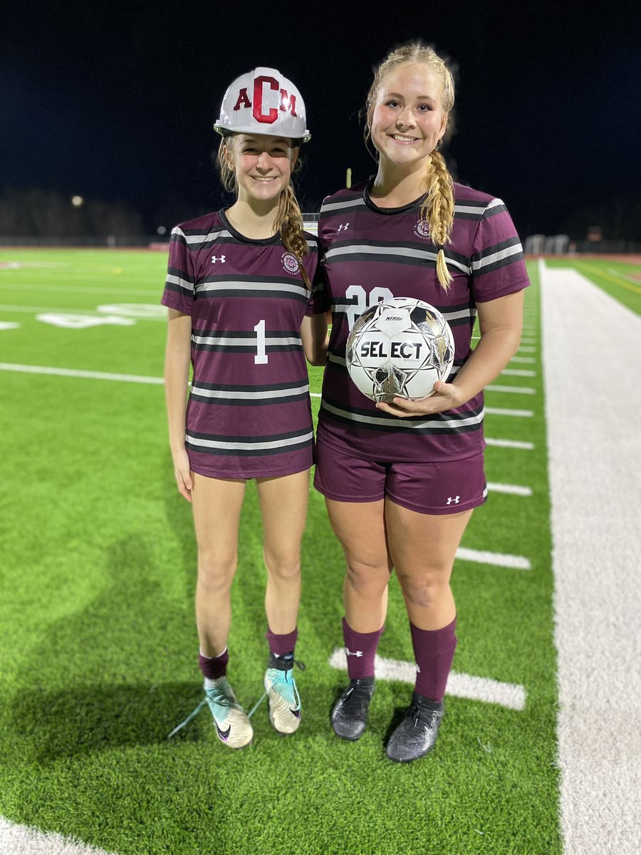 BIG WIN IN TIGERLAND!
Tigers finish the fight standing with a 2-1 win over the Bulldogs. 🐅💪
⚽️<a href="/lily_hickson/">Lily Hickson</a>
⚽️<a href="/grace_t1324/">Grace Tomlinson</a>
🅰️<a href="/HomeyerKate/">kate homeyer</a>

🐅⚽️ Lily Hickson
👷‍♀️⛏️<a href="/ingram_jolee/">Jolee Ingram</a> 

Now we move on to Friday‘s 
Cross-Town Showdown. 😤
#CDF #ninetynine