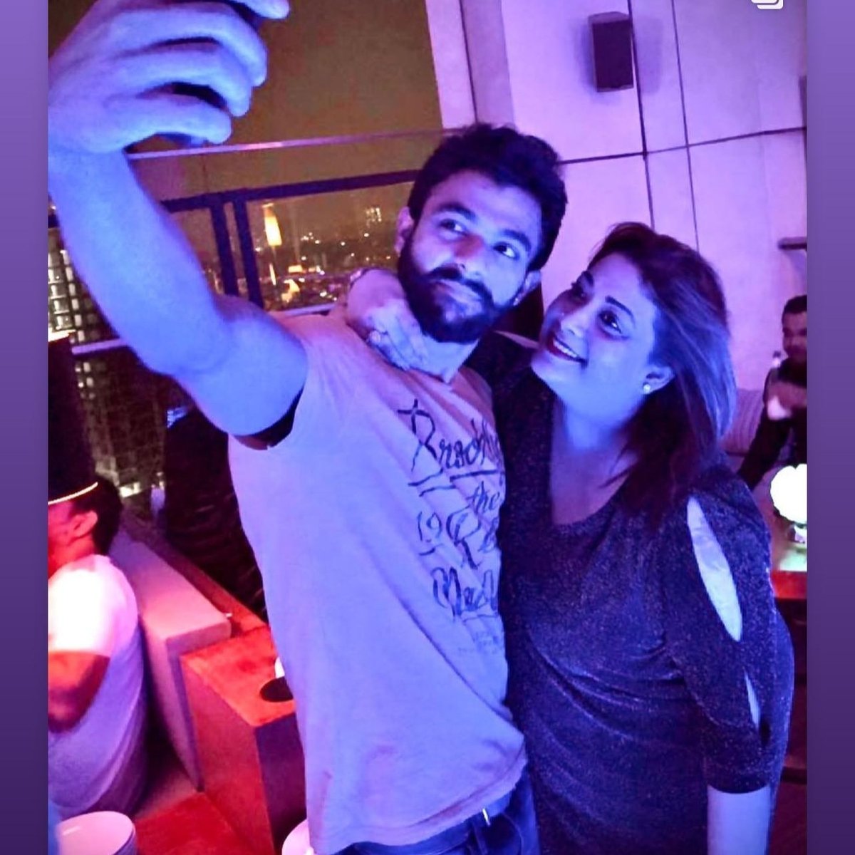 RaannaFans's tweet photo. #sandalwood #sandalwoodadda #kannada #kannadafilmindustry #kannadaactress #kannadamovies #kannadasongs #kannadathi 
#kannadahero  #onduoorali #ekloveya #meetmadona #raanna #prem @directorprems @RakshithaPrem  @iamraanna #Appu #Kiccha #DBoss #Yash #KicchaBOSS #YashBOSS #dbossfans https://t.co/JyEseAz7Tb