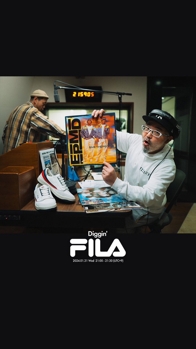 K_O_D_TOKYO_FM's tweet photo. DIGGIN’FILA

今夜はFILAを着用したジャケットONLY でDJ MIX !! 80年代のHIPHOP中心にお届けします！

⭐️🎁FILA JAPAN様よりリスナー様へ、スニーカーのプレゼントもご用意しました！最後までお聴き逃しなく！

https://t.co/LbpeFxpw37

#kod_tfm @DJMURO @MACKACHIN @FilaJapan @MURAKENPHOTO https://t.co/wMQNLTl4eA