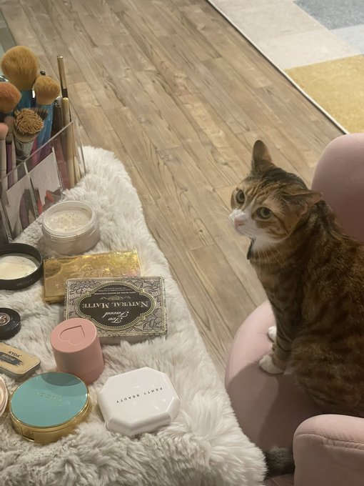 baby girl you don't need makeup https://t.co/WIFiksRvQb