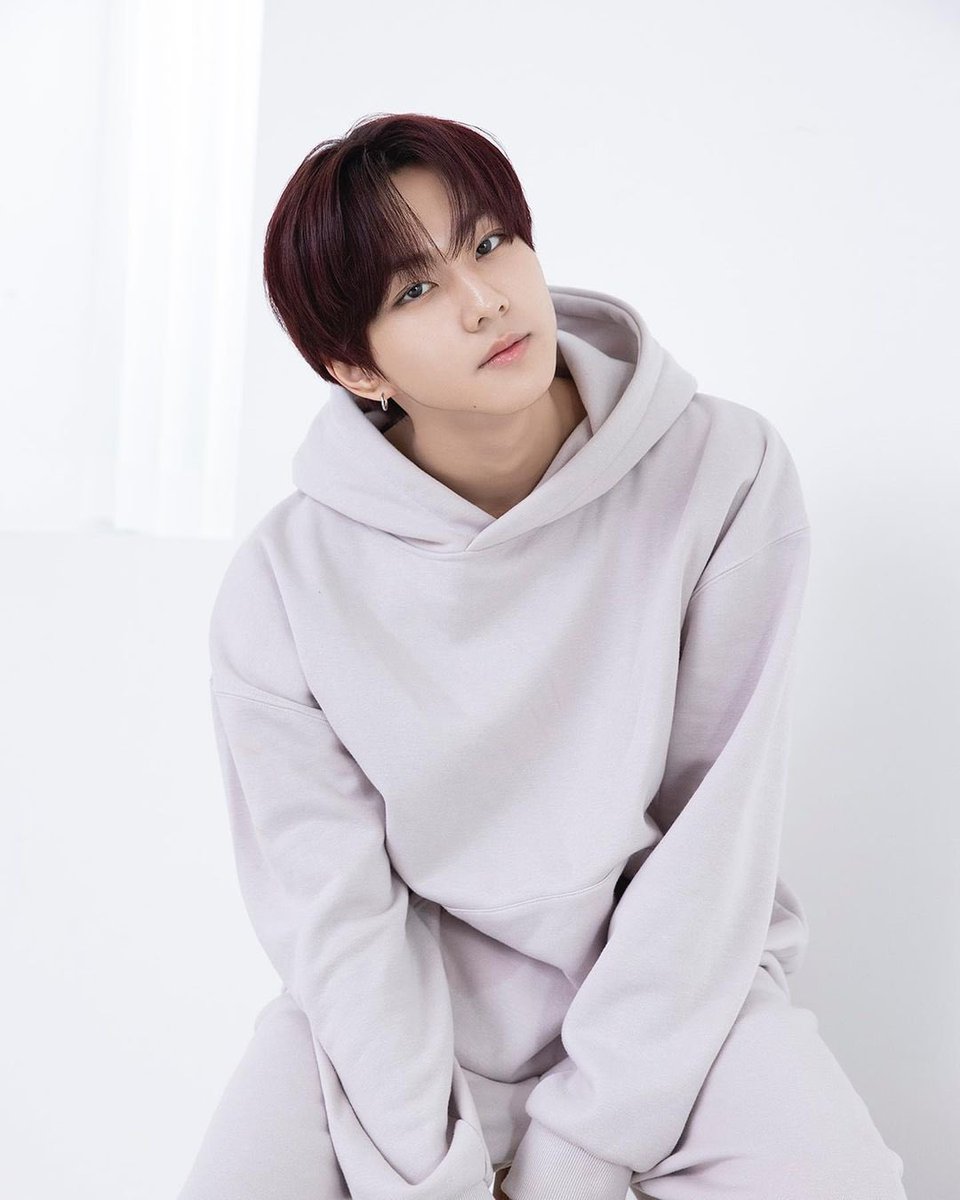 EN7ernally's tweet image. so comfy~ 🤍