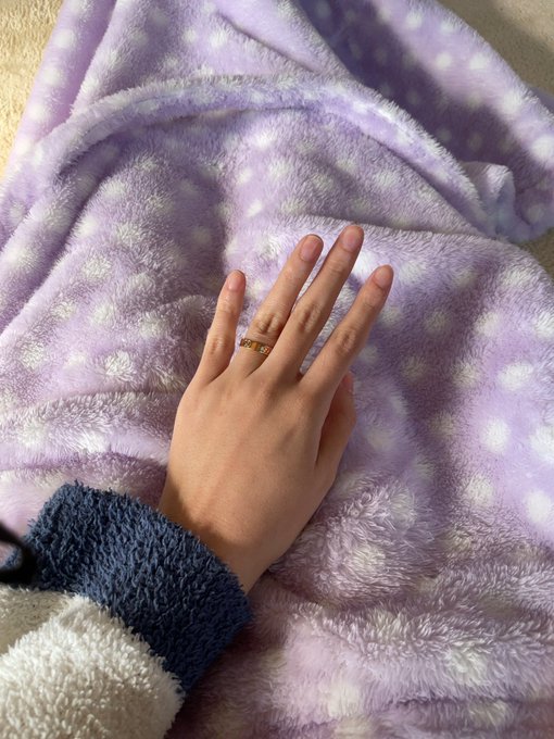 帰ってきて もうお仕事中w https://t.co/e3ZpGAsTbW