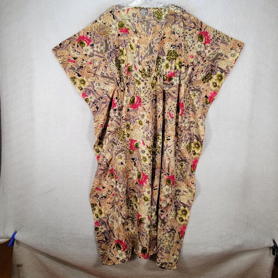 Dive into the garden of vintage dreams! 📷 Unearth the magic of long floral dresses that scream, 'I'm fabulous!'  #Maximaliststyle #vintagefloral #vintagefashion #70s #90s #eBayStore #80s #eBay